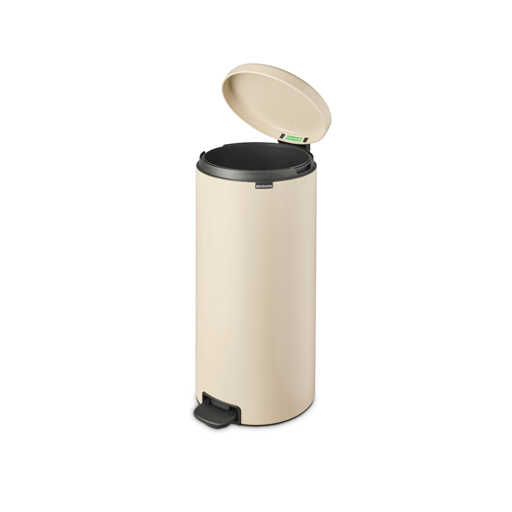Brabantia pedálový odpadkový koš newIcon -  30 L, jemná béžová