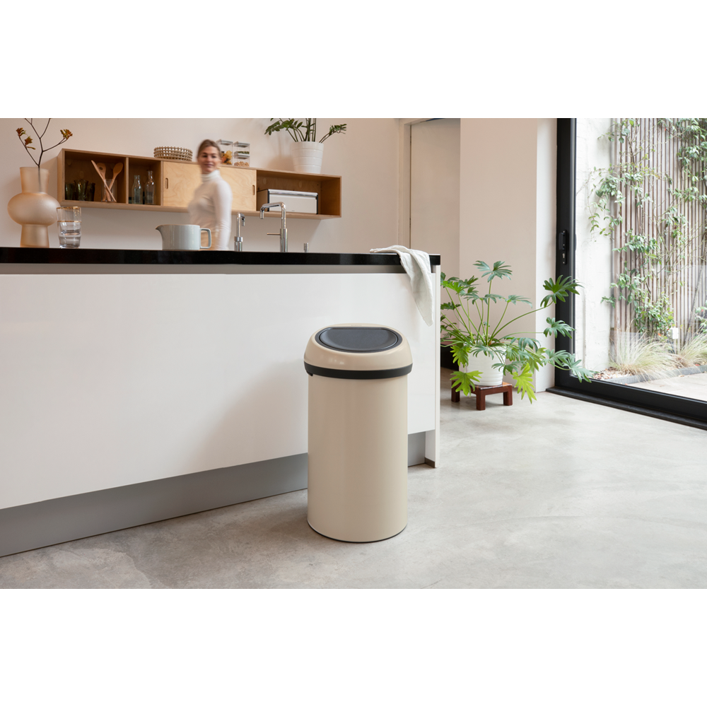 Brabantia Odpadkový koš Touch Bin - 60 L, jemná béžová