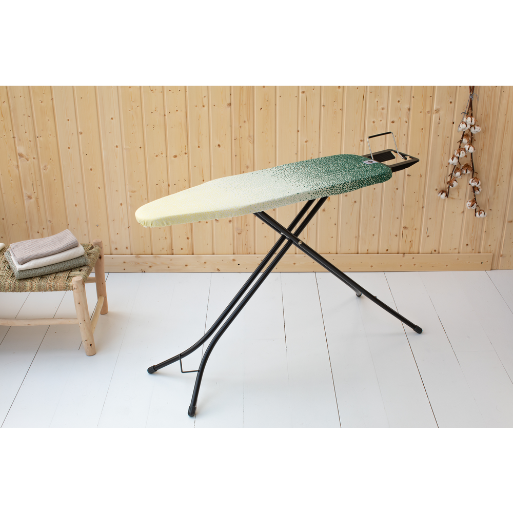 Brabantia žehlicí prkno A 110x30 cm, černý rám, odkládací plocha - Fairtrade bavlna, New Dawn