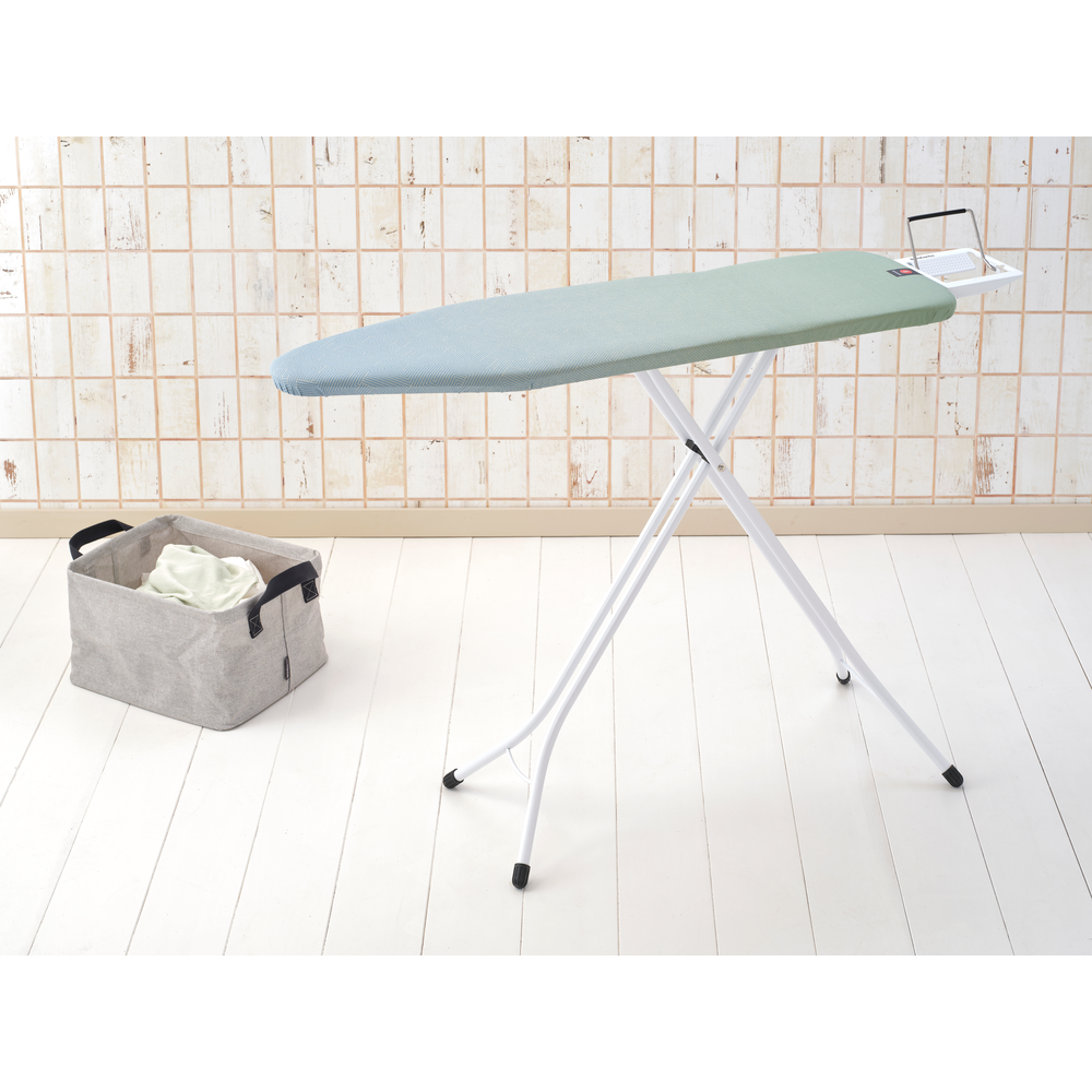Brabantia žehlicí prkno B, 124x38cm, odkládací plocha pro žehličky, bílý rám 22mm, Soothing Sea