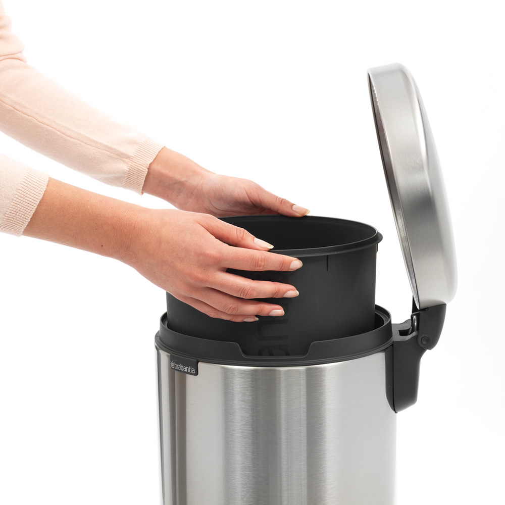 Brabantia pedálový odpadkový koš newIcon -  12 L, matná ocel FPP