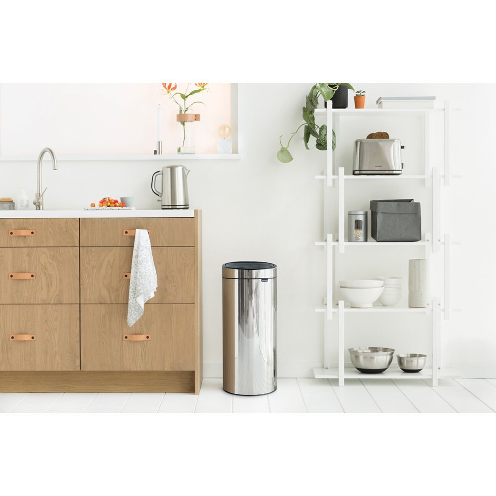 Brabantia Odpadkový koš Touch Bin New - 30 L, lesklá ocel