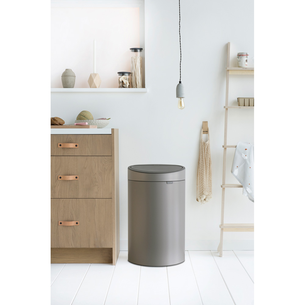 Brabantia Odpadkový koš Touch Bin - 40 L, platinová