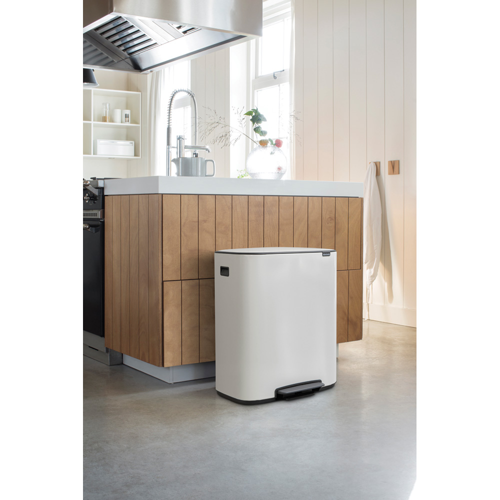 Brabantia odpadkový pedálový koš Bo 2x30L, bílá