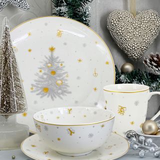 Stříbrná elegance, která rozzáří vaše Vánoce. ✨ Kolekce Stříbrná koleda je synonymem pro moderní a přesto tradiční vánoční...